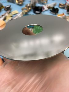 Запиленная магнитная поверхность диска WD