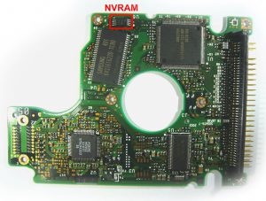 NVRAM ПЗУ на электронной плате hdd