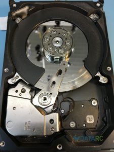 Запилы на поверхности Seagate ST31000528AS