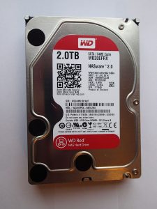 Жесткий диск Western Digital WD Red 2 TB WD20EFRX-68EUZN0