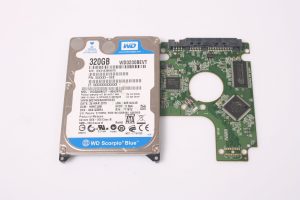 WD3200BEVT-80A0RT0