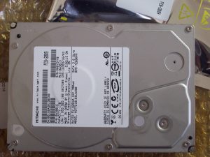 Жесткий диск HITACHI Deskstar 7K1000.B HDT721010SLA360