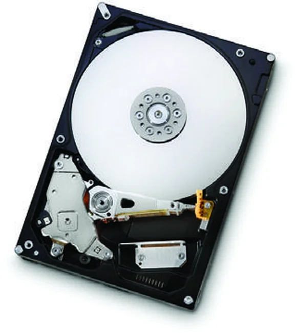 Официальное изображение линейки Hitachi Deskstar 7K1000.B; модель этой страницы — HDT721064SLA380.